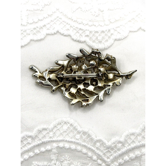 VTG Rhinestone Brooch Clear Round Stones Leaf Shape J1-3018 - Picture 3 of 9